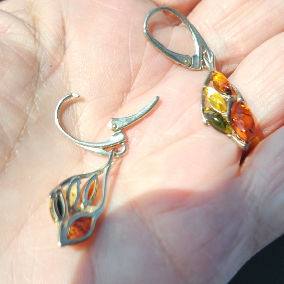 Sterling & Amber Hinged Earrings - Picture 7 of 8